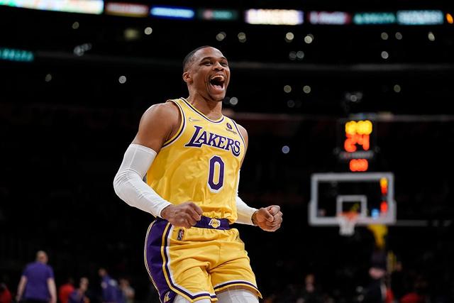 上海队官宣两外援人选 冯莱搭档费雷尔新赛季