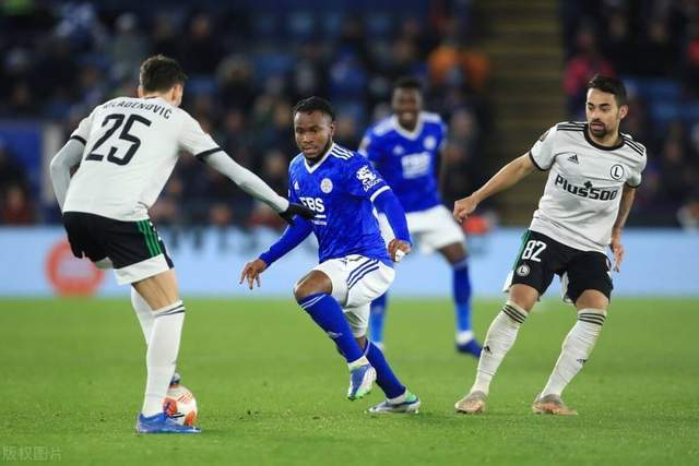 詹姆斯32+7+6福克斯31分 湖人险胜国王3连胜